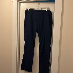 UA SCRUBS in Navy Size L